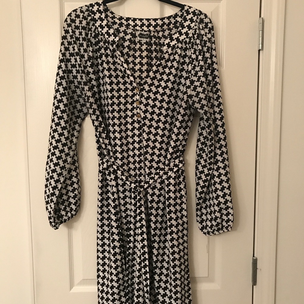 Tie waist dress